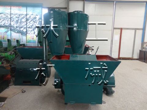 点击查看详细信息<br>标题：自动进料粉碎机 阅读次数：1448